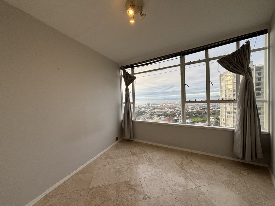 To Let 2 Bedroom Property for Rent in Vredehoek Western Cape